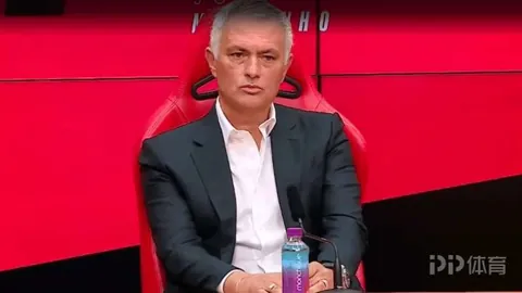 哈迪迅速反应获基德赞誉，丁威迪领袖风范与防守能力抢眼。