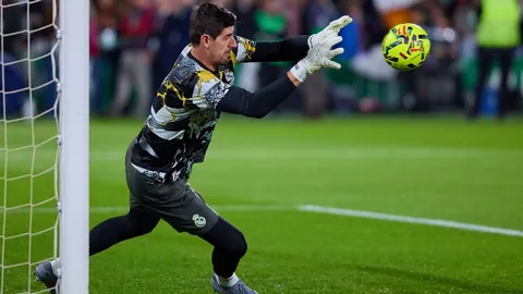 VAR导致足球失衡，塞雷佐感叹梦想之路终结